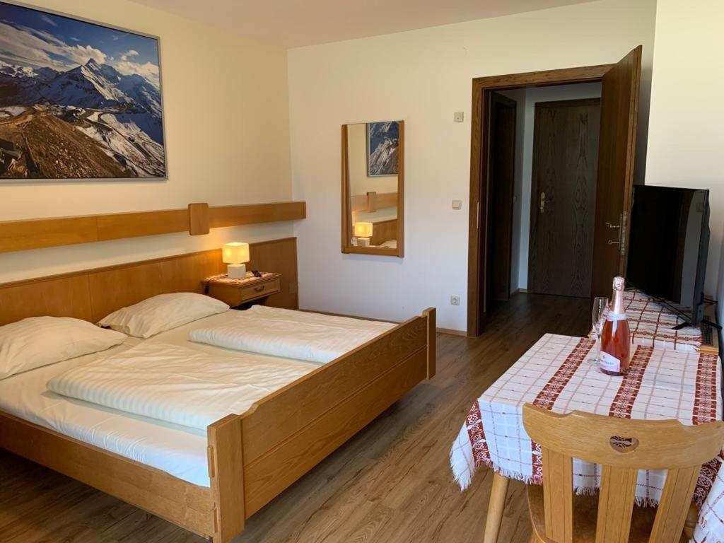 Dorfgasthof Hotel Staberhof Kellerberg Eksteriør bilde
